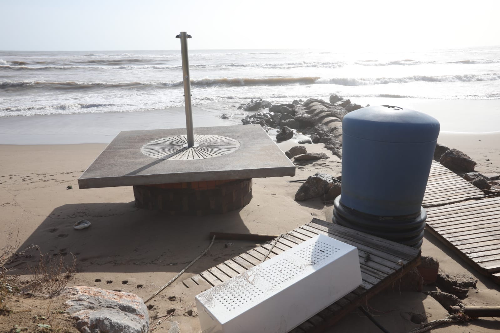 Regresión de la playa por el temporal