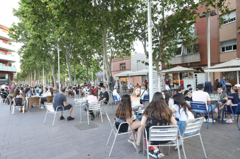 El Ayuntamiento de Gavà no cobrará la tasa de terrazas a barer y restaurantes durante el resto del año