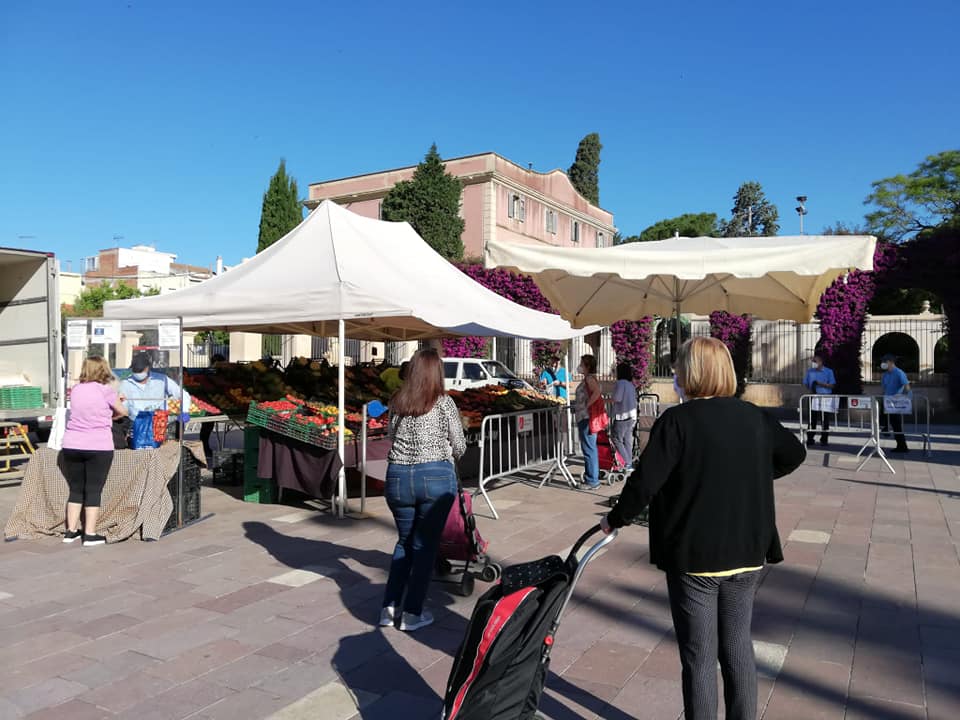 El Ayuntamiento reafirma su apuesta por el consumo de proximidad y ampliará a los sábados el Mercat de Pagès