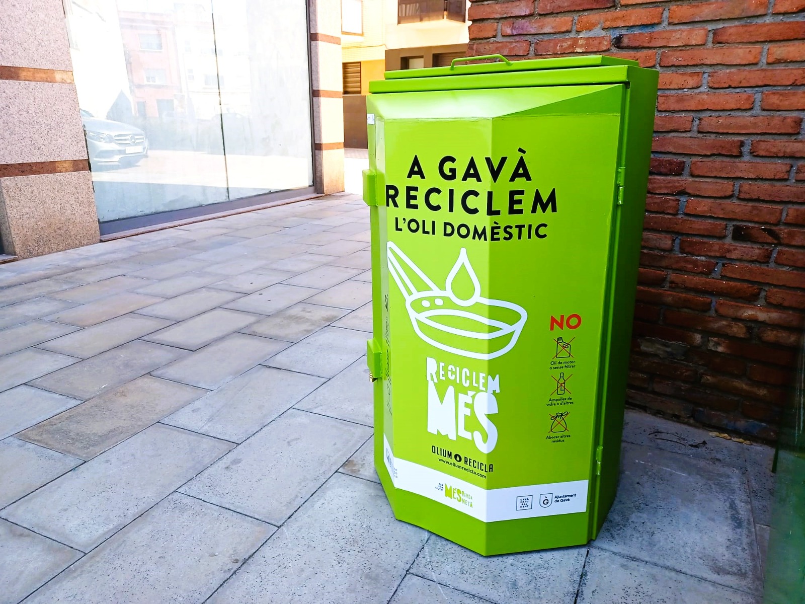 Gavà engega una campanya per promoure la recollida d’oli de cuina