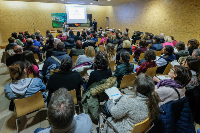 PEC-PRESENTACIÓ DEL NOU PEC.jpg