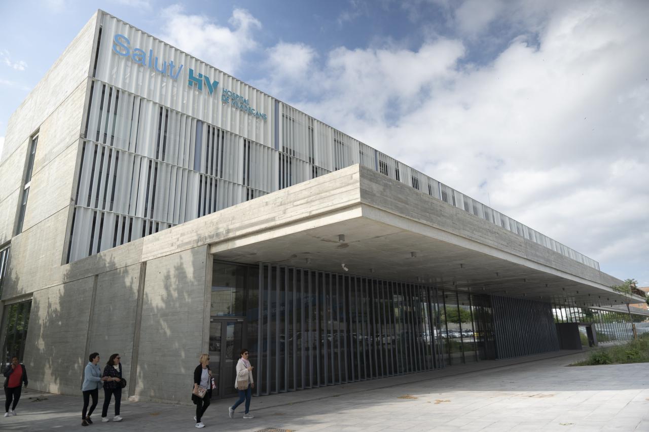 El nuevo hospital de Viladecans finaliza el traslado de servicios y pacientes al nuevo edificio